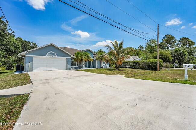 Building Photo - 6107 NW Gause Ave