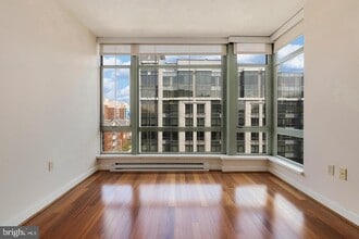 Building Photo - 1150 K St NW