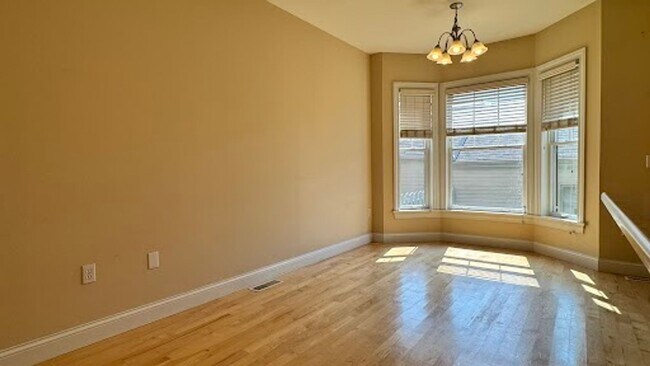 Foto del edificio - $1,800 | 2 Bedroom, 2.5 Bathroom House | P...