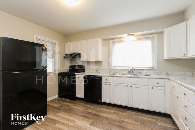 Foto del edificio - 9045 E 18th St