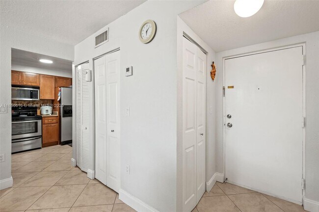 Foto del edificio - 3610 SW 114th Ave