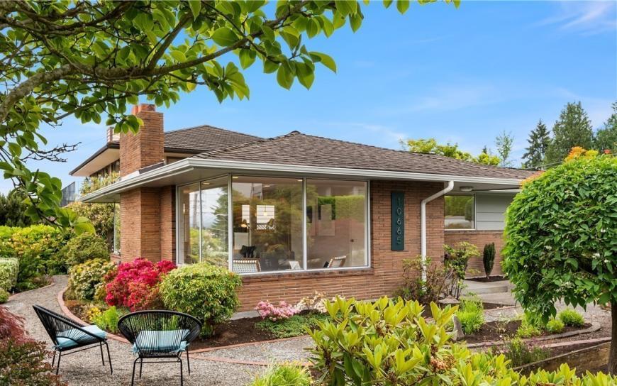 Foto principal - 3 bedroom in Seattle WA 98125