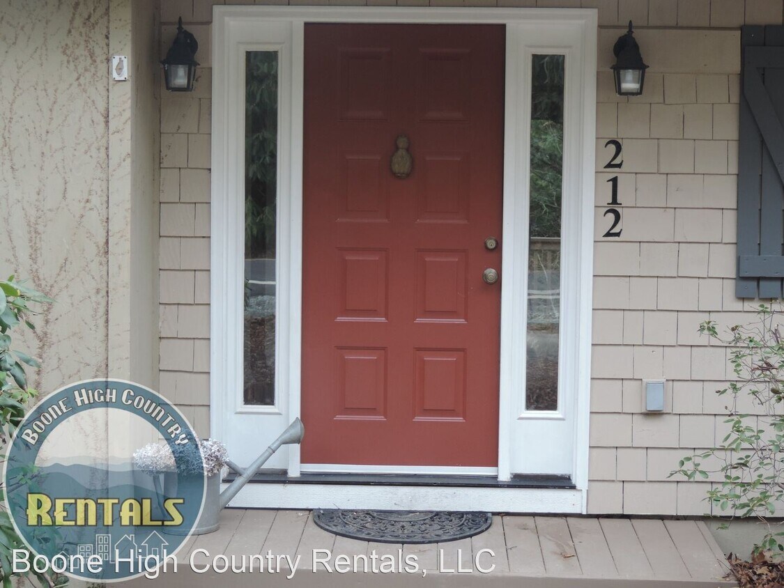 212 S White Pine Dr, Blowing Rock, NC 28605 House Rental in Blowing