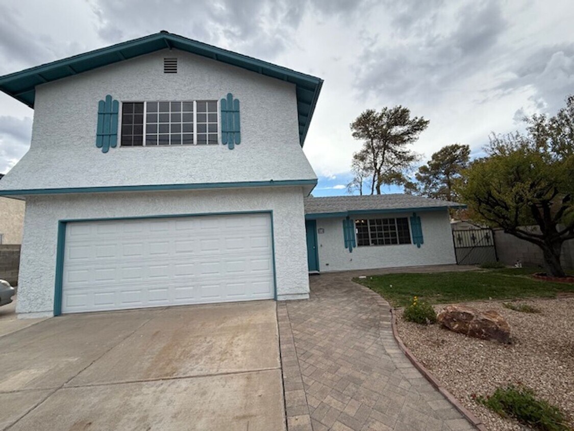 Primary Photo - A Fabulous 4 Bedroom Home in Highland Hills