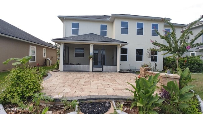 Building Photo - 127 Rockcreek Dr