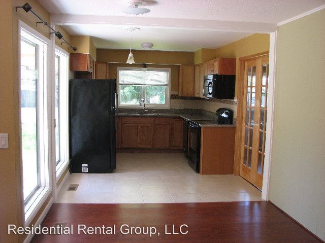 Foto del edificio - 1485 NE Sunrise Ln