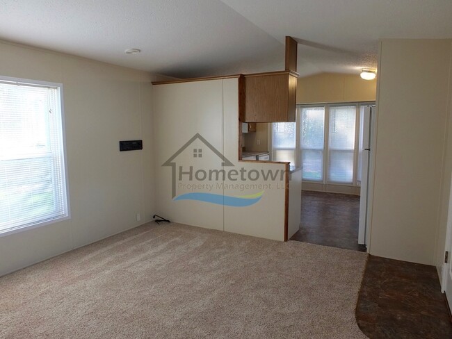 Building Photo - Beautiful 2 Bed 1 Bath Mobile Home in Sagle!