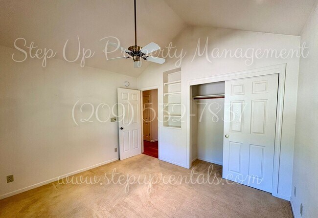 Foto del edificio - Spacious Curtis Creek Ranch Home in a Quiet Cul-de-Sac with Large Garage & Private Outdoor Space