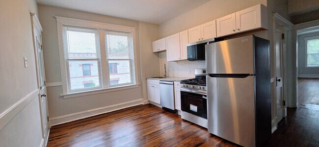 Foto del edificio - 901 N Leavitt St