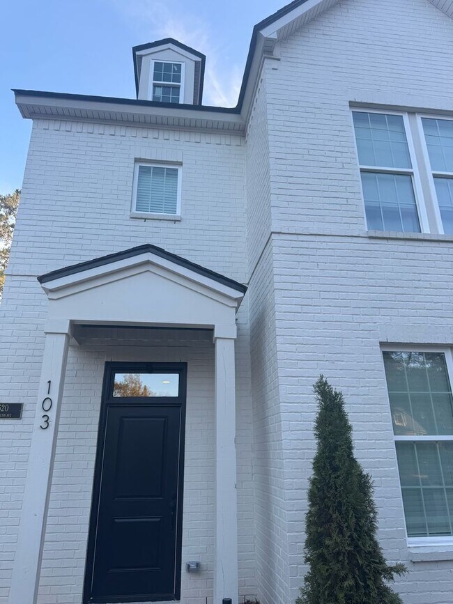 Foto del edificio - Glenwood Townhomes Unit #103