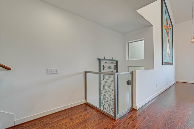 Building Photo - 2932 Cline St