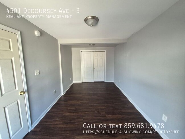 Foto del edificio - 4501 Decoursey Ave