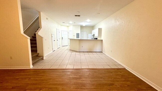 Foto del edificio - The Greens 2BR Townhome with garage!