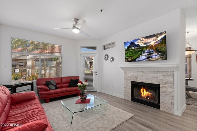 Building Photo - 11375 E Sahuaro Dr