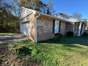 Building Photo - 217 Spur 101 SE