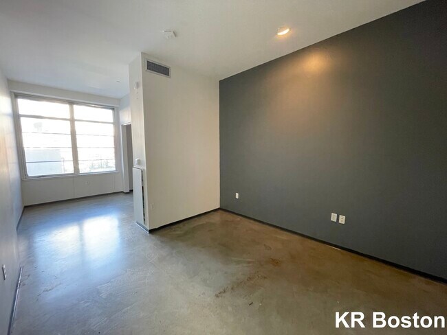 Foto del edificio - 117 E Berkeley St