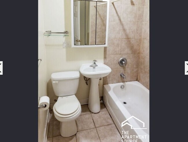 Foto del edificio - 2612 N Racine Ave