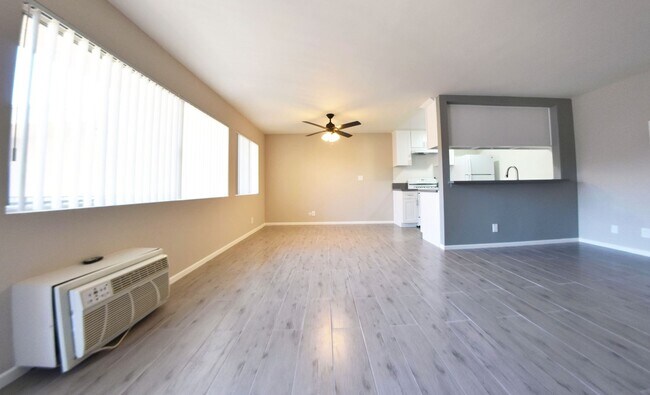 Foto del edificio - 11955 Weddington St