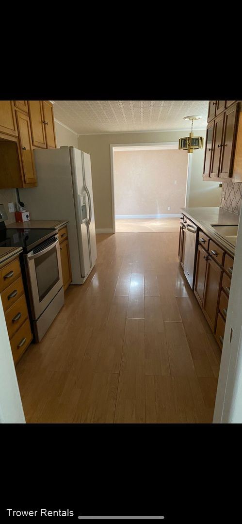 Foto del edificio - 3 br, 2 bath House - 1701 Royalty Ave