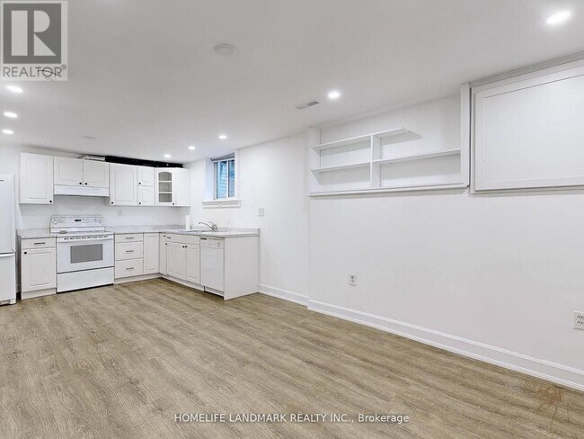 Building Photo - 58 London Rd