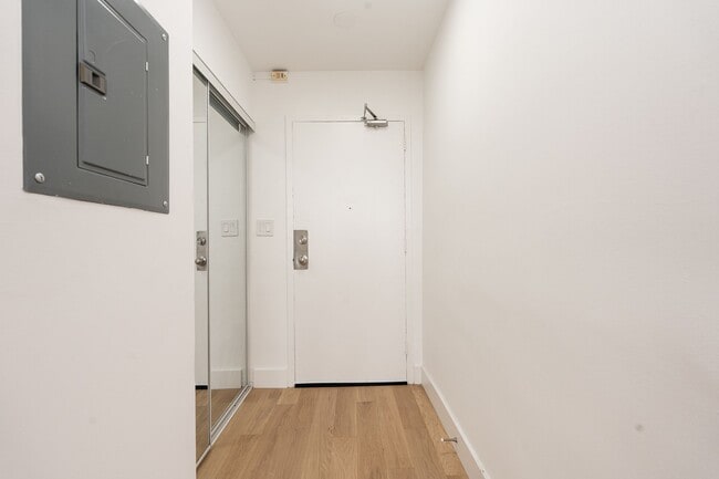 Photo du bâtiment - 800 Richmond St W