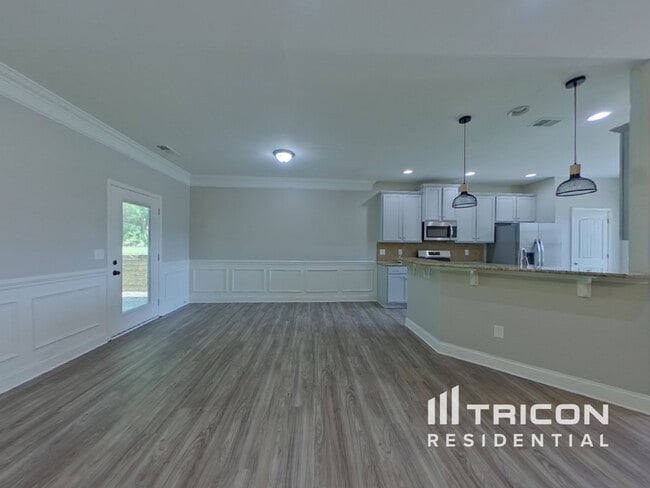 Building Photo - 1814 Woods Ln