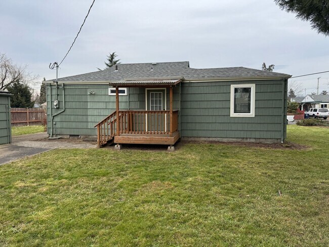 Foto del edificio - Updated 2 bedroom 1 bathroom house in Springfield!