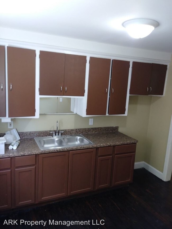 Building Photo - 3 br, 1 bath House - 3537 W. Outer Drive