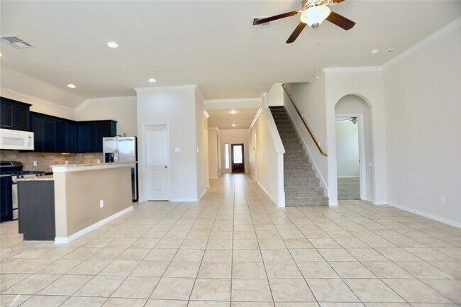 Foto del edificio - 24339 Goodwin Dr