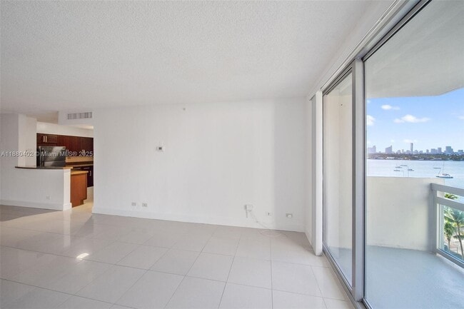 Foto del edificio - 1500 Bay Rd