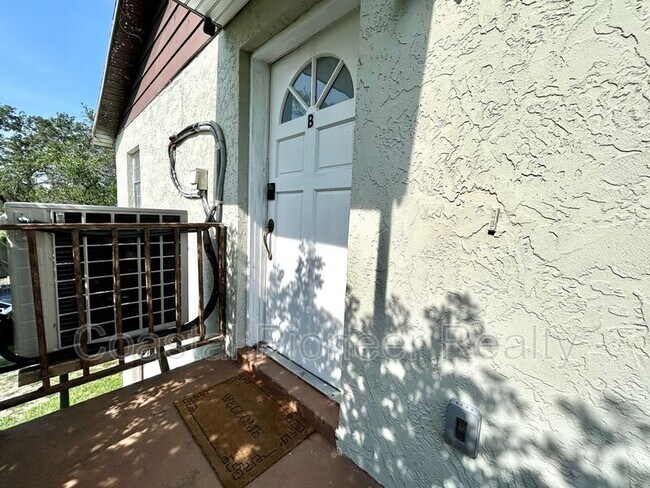 Foto del edificio - 8110 N 19th St