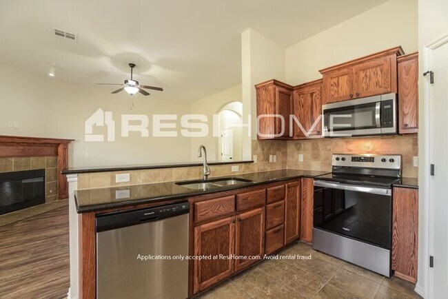 Building Photo - 1541 NW 125th St