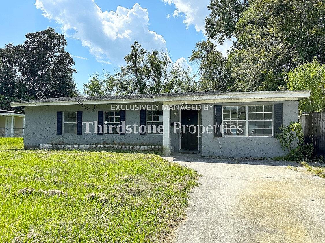 Foto principal - 5314 Baycrest Rd, Jacksonville, FL 32205