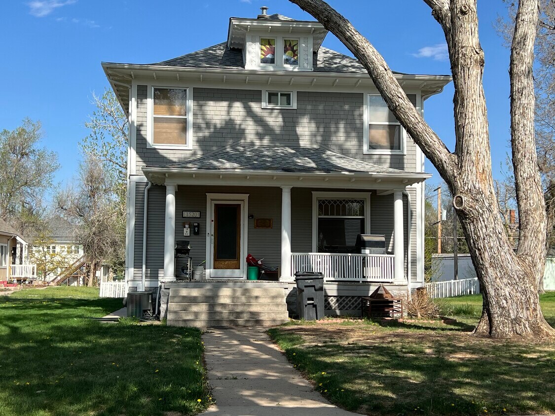 Primary Photo - 1520 12th Ave