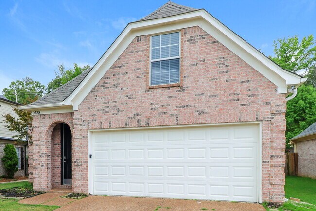 Foto del edificio - 9728 Tucker Creek Cove