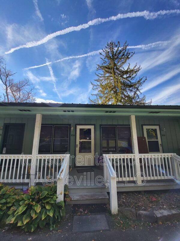 Primary Photo - 104 Mississippi Ave