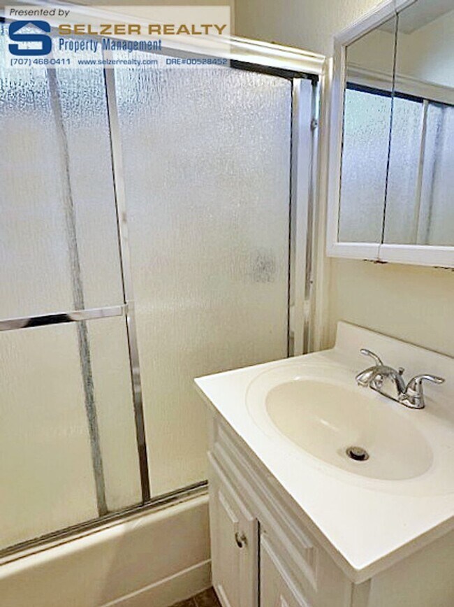 Foto del edificio - 1068 Alice Ave