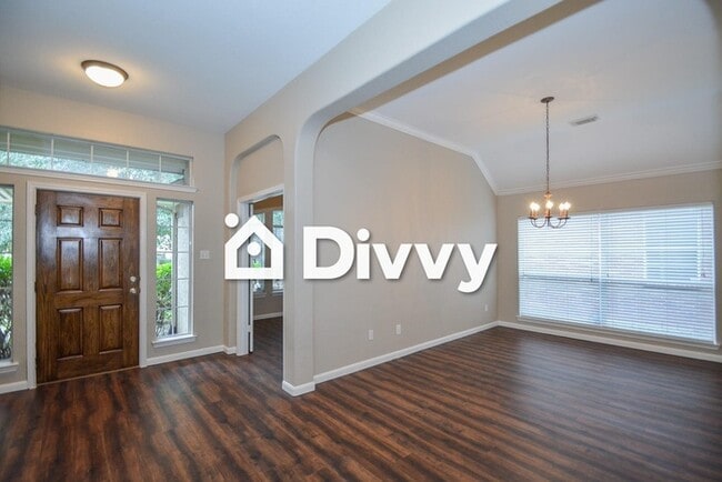 Building Photo - 207 Autumn Creek Ln