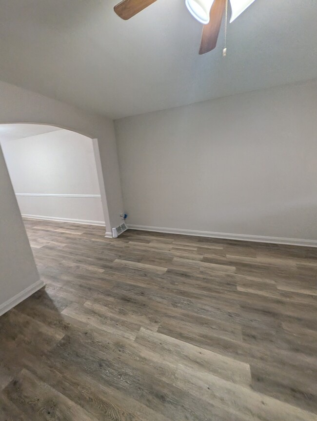 Foto del edificio - 6501 Hartwait St