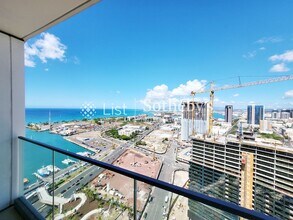 Building Photo - 1000 Auahi St