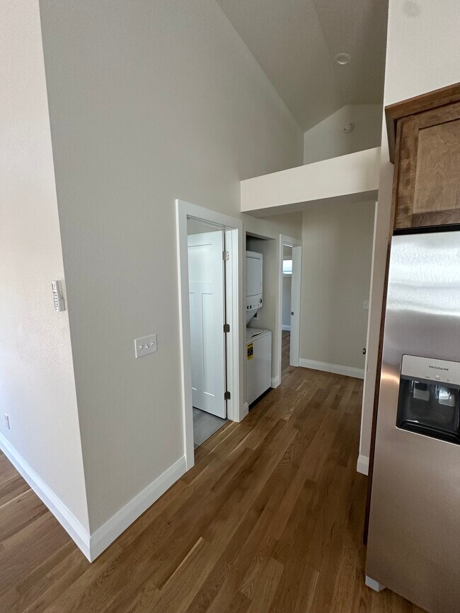 Pasillo - 918 N El Paso St