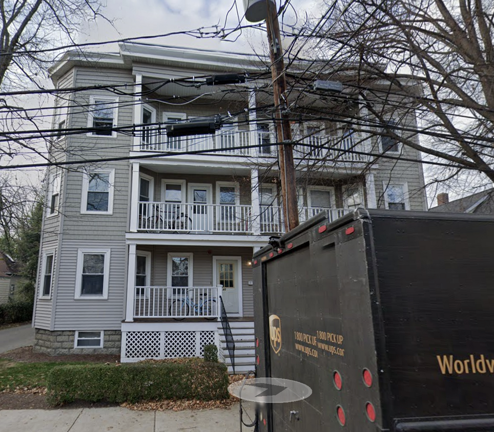Primary Photo - 42 Linden Ave