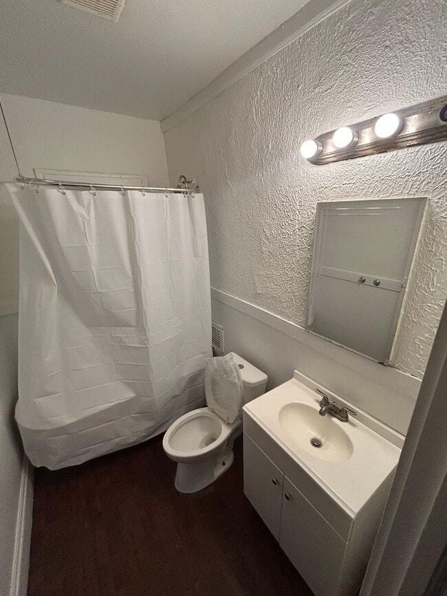 Foto del edificio - 1128-1130 E 168th Street