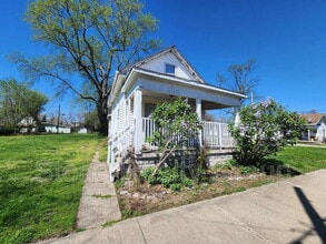 Building Photo - 114 N 14th St