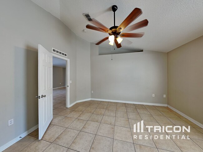 Building Photo - 11411 Ivy Flower Loop Riverview FL