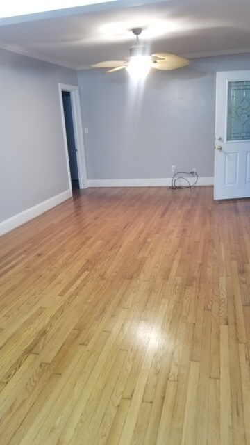 Sala de estar - 1405 Hill St