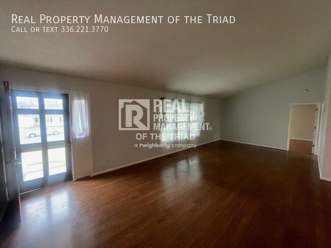 Foto del edificio - 3 Bedroom/2 Bath One Level