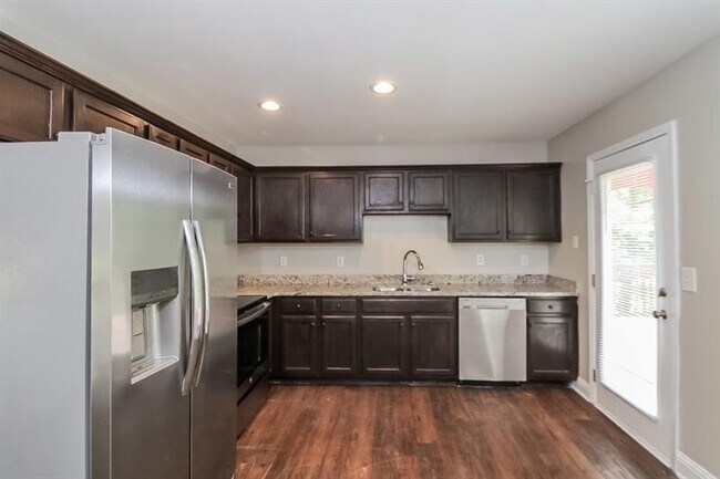 Building Photo - 38 Lazarus Dr