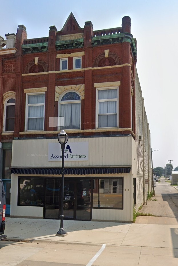 Building Photo - 113 N Elm St