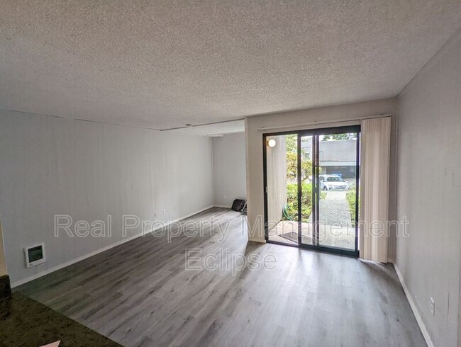 Foto del edificio - 6640 137th Pl NE